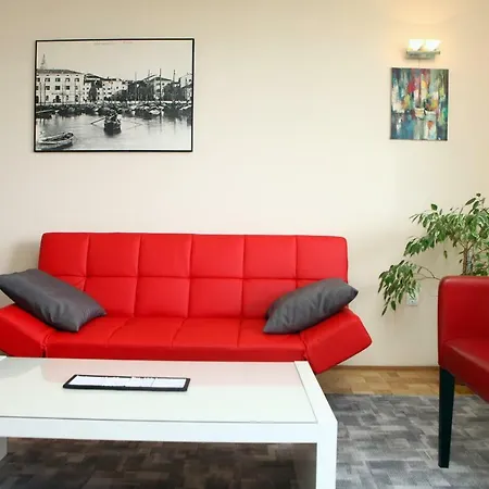 Mama Sak Apartman